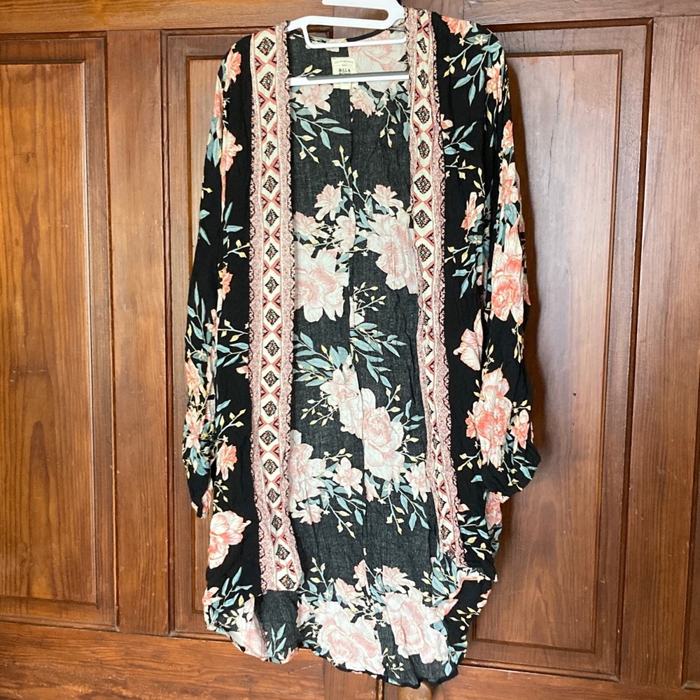 Billabong New Flore Me Pink Black Rayon Floral Kimono Cardigan Small Long Sleeve